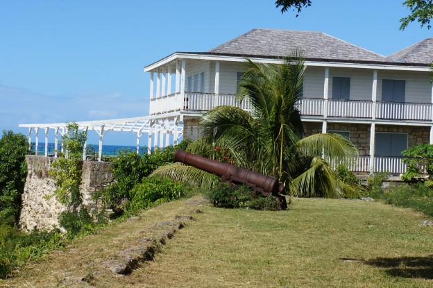 Fort Bay