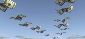 Средний класс начал выводить деньги из России