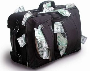 Отток капиталов из России за 9 месяцев 2015 года уже снизился в 1,7 раз