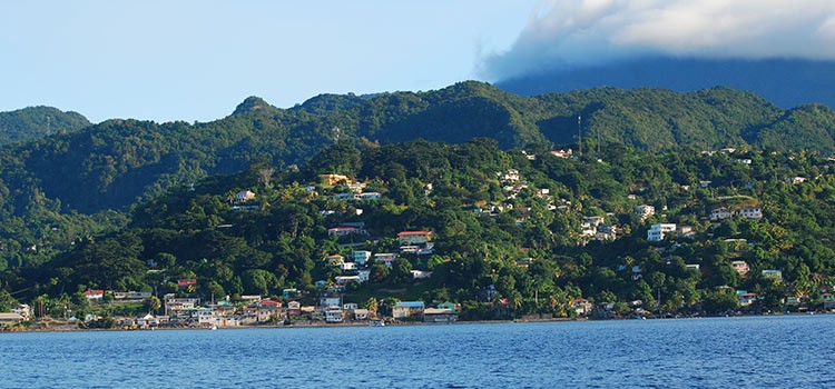 dominica-azer