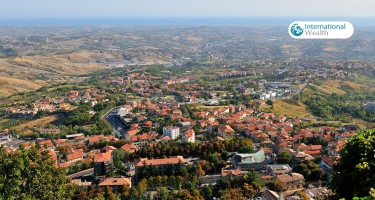 Компания в Сан-Марино
