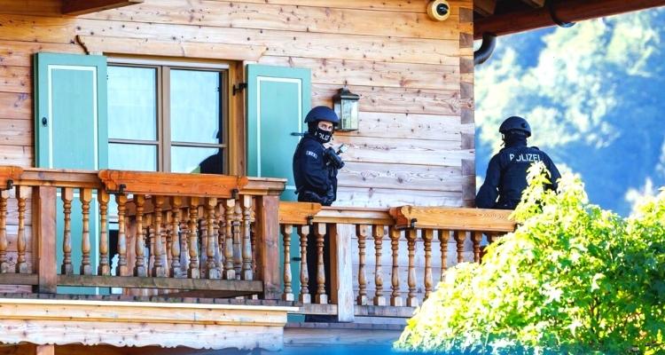 Обыски собственности Алишера Усманова в Германии