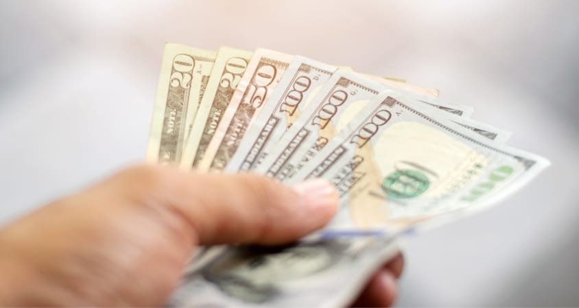 Ограничения на продажу валюты физлицам